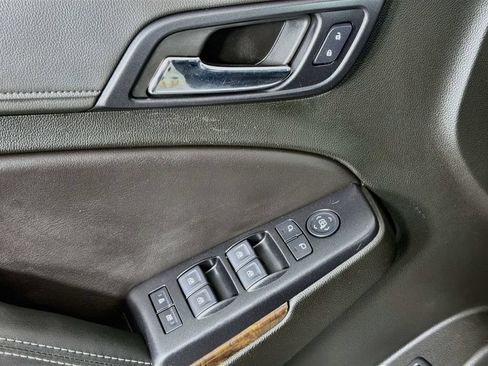 Used 2019 Chevrolet Tahoe LT AWD/4WD image 18