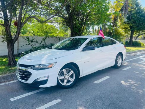 Used 2020 Chevrolet Malibu LS w/ LPO, Convenience Package 2 image 1