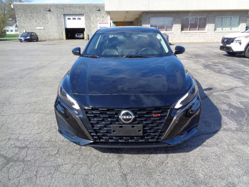 Certified 2023 Nissan Altima 2.0 SR FWD image 6