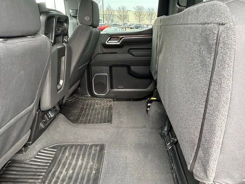 Used 2025 Chevrolet Silverado 1500 LT image 14
