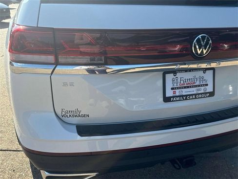 New 2026 Volkswagen Atlas SE FWD image 8