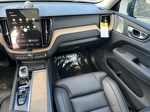 New 2026 Volvo XC60 B5 Ultra w/ Protection Package Premier image 18