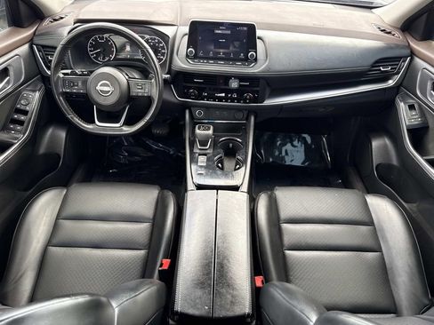 Certified 2023 Nissan Rogue SV w/ SV Premium B Package FWD image 17