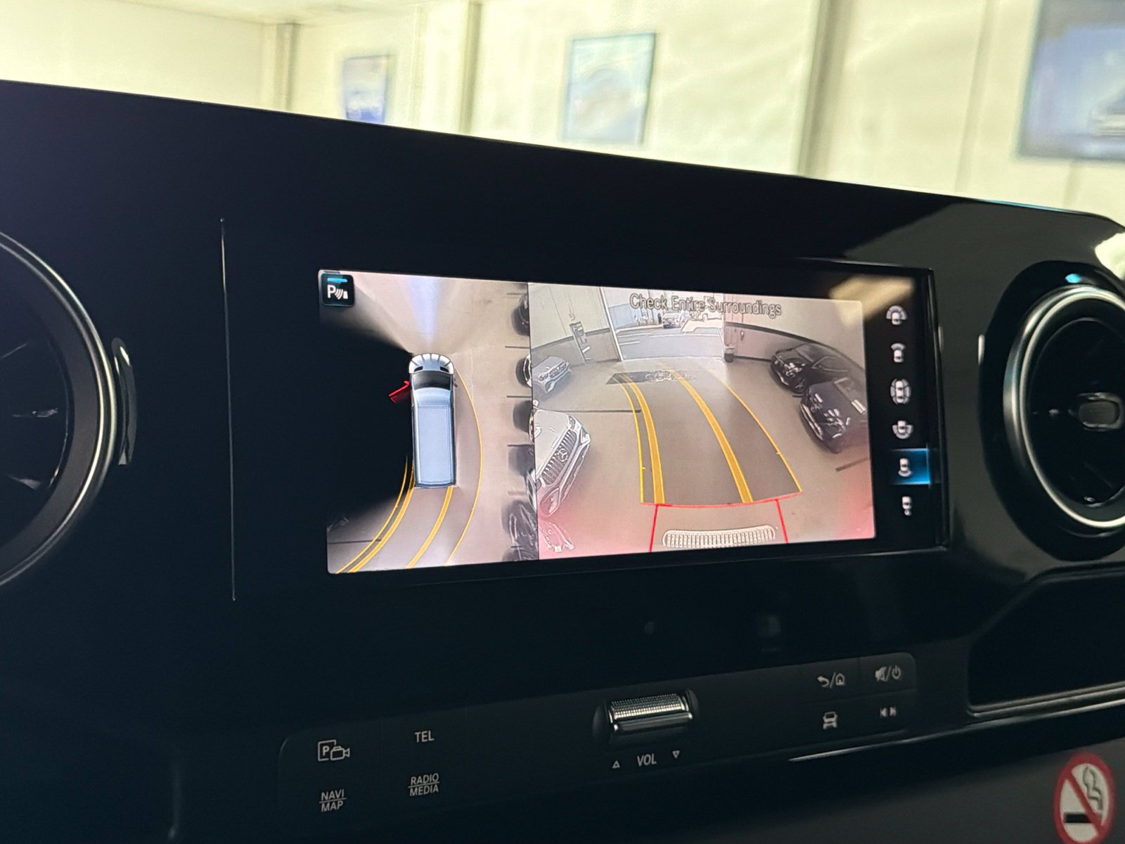 Used 2024 Mercedes-Benz Sprinter 2500 image 28