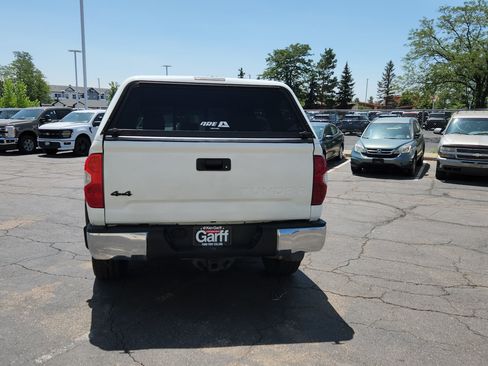 Used 2016 Toyota Tundra SR5 w/ SR5 Upgrade Package AWD/4WD image 7