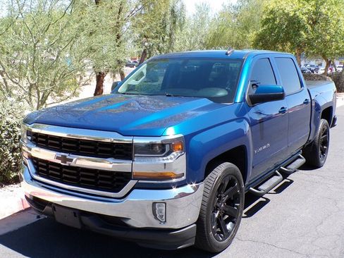 Used 2018 Chevrolet Silverado 1500 LT w/ All Star Edition RWD image 3
