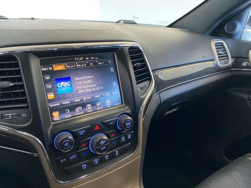 Used 2015 Jeep Grand Cherokee Overland w/ Advanced Technology Group image 25