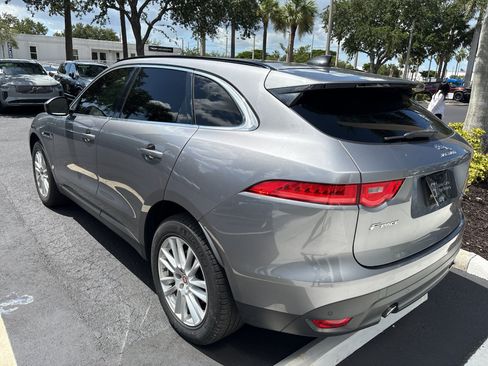 Used 2020 Jaguar F-PACE Prestige AWD/4WD image 4