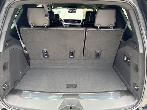 New 2026 Cadillac Escalade 4WD image 11