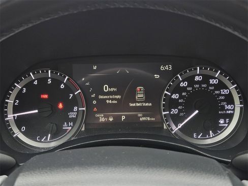 Used 2023 Toyota Highlander LE image 12