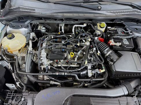 Used 2022 Ford Escape SE image 13