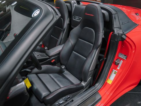 Used 2019 Porsche 911 Speedster RWD image 17