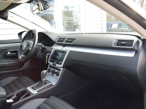 Used 2016 Volkswagen CC R-Line image 31