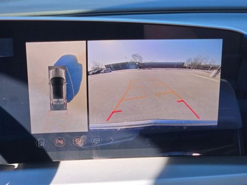 New 2026 Cadillac Lyriq Premium Luxury image 30