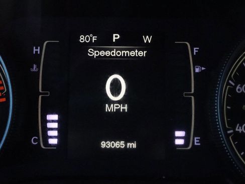 Used 2016 Jeep Cherokee Latitude w/ Comfort & Sound Group image 17