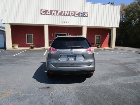 Used 2017 Nissan Rogue SL w/ SL Premium Package image 5