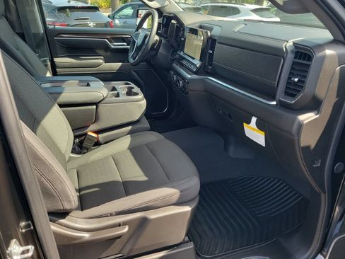 Used 2026 Chevrolet Silverado 1500 LT RWD image 18