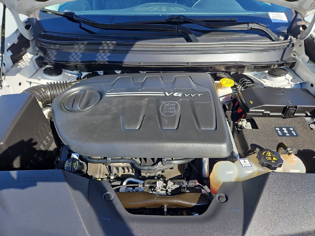 Used 2019 Jeep Cherokee Limited AWD/4WD image 36