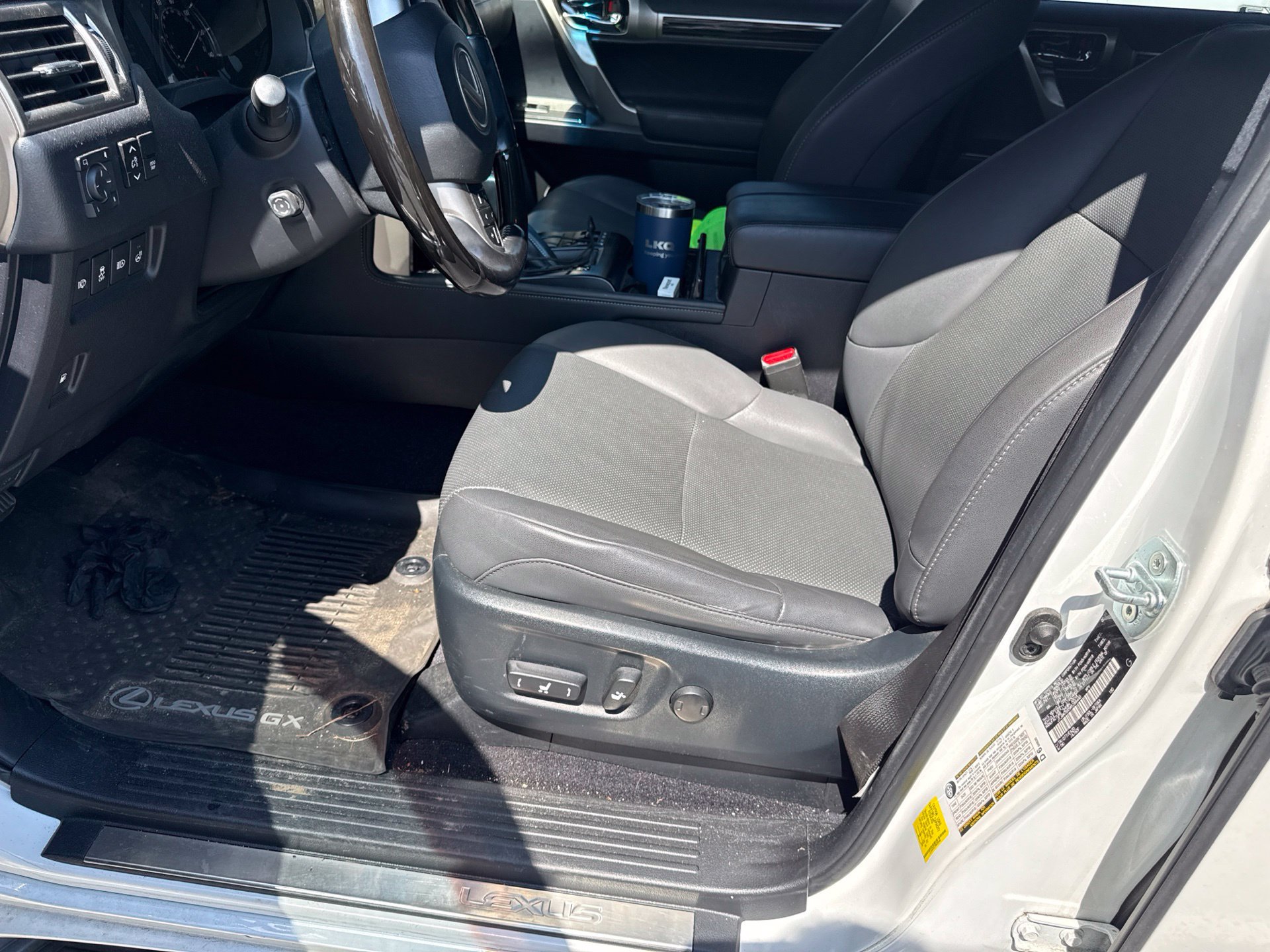 Used 2021 Lexus GX 460 Premium w/ Premium Package AWD/4WD image 17