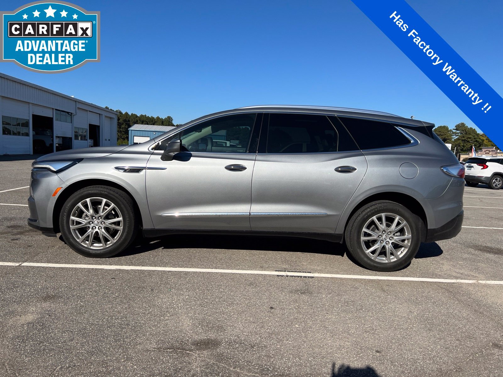 Used 2023 Buick Enclave Premium w/ Experience Buick Package FWD image 2