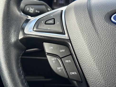 Used 2024 Ford Edge SEL AWD/4WD image 29
