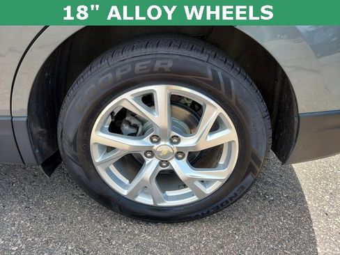 Used 2018 Chevrolet Equinox Premier image 12