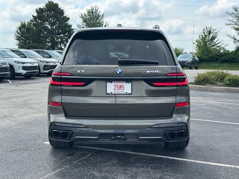 Used 2025 BMW X7 M60i AWD/4WD image 6