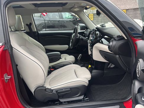 Used 2022 MINI Cooper S image 13