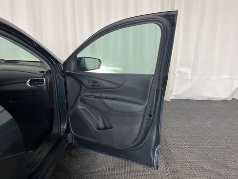 Used 2023 Chevrolet Equinox LT AWD/4WD image 21