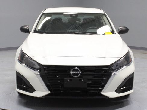 Certified 2024 Nissan Altima 2.5 SV FWD image 6