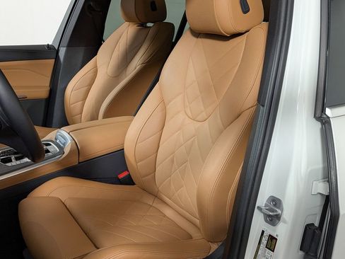 Used 2025 BMW X5 xDrive40i image 17