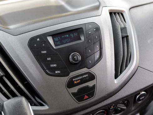 Used 2018 Ford Transit 250 148 Low Roof image 19