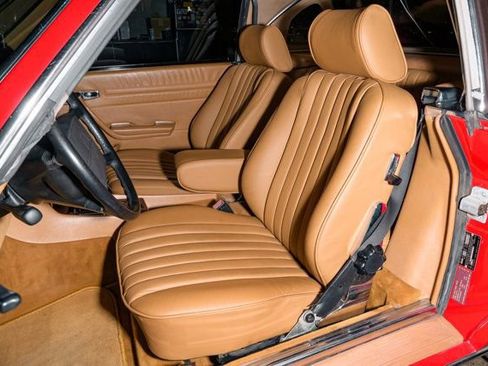 Used 1988 Mercedes-Benz 560 SL image 17