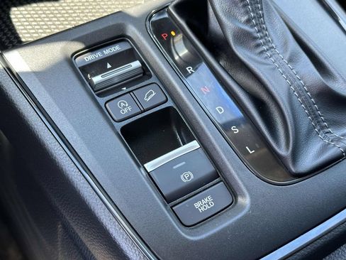Certified 2025 Honda CR-V LX image 29
