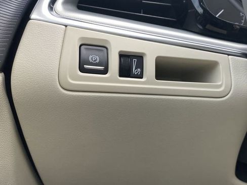 New 2025 Cadillac XT5 Premium Luxury image 21