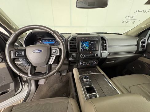 Used 2018 Ford Expedition Limited w/ Equipment Group 301A RWD image 7