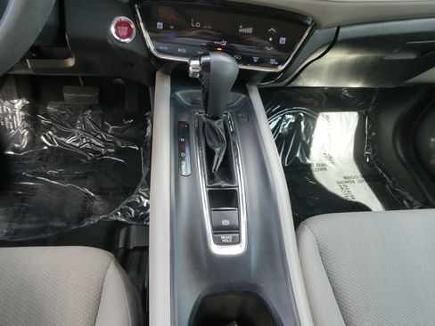Used 2016 Honda HR-V EX image 24