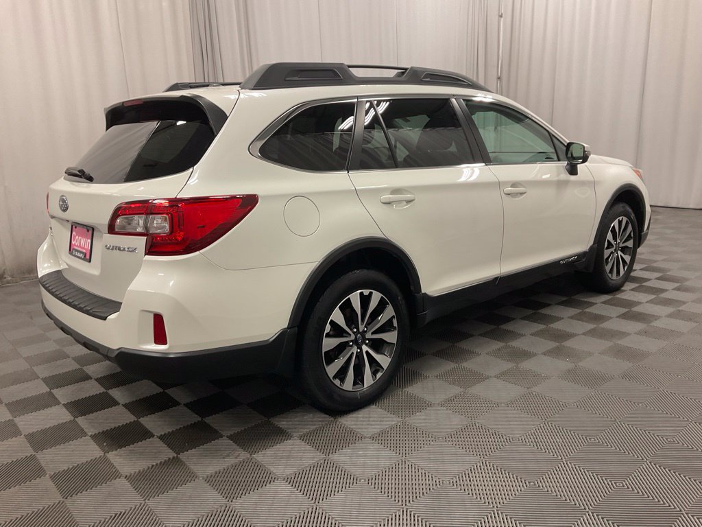 Used 2015 Subaru Outback 2.5i Limited AWD/4WD image 2