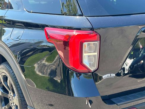 Used 2024 Ford Explorer ST w/ Equipment Group 401A AWD/4WD image 8