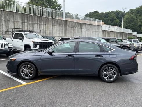 Certified 2023 Honda Accord EX image 4