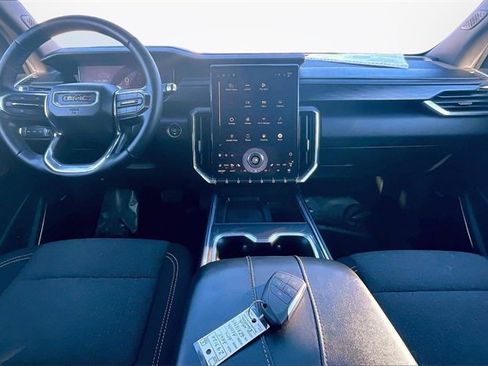 Used 2025 GMC Acadia Elevation image 14