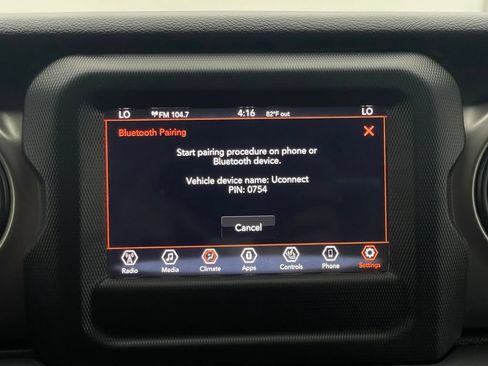 Used 2021 Jeep Gladiator Sport AWD/4WD image 23