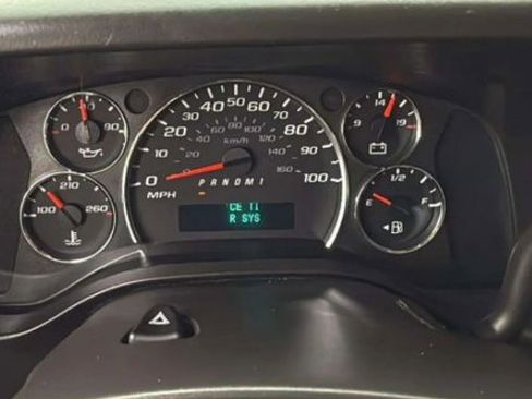 Used 2018 Chevrolet Express 3500 LT w/ LT Preferred Equipment Group RWD image 10