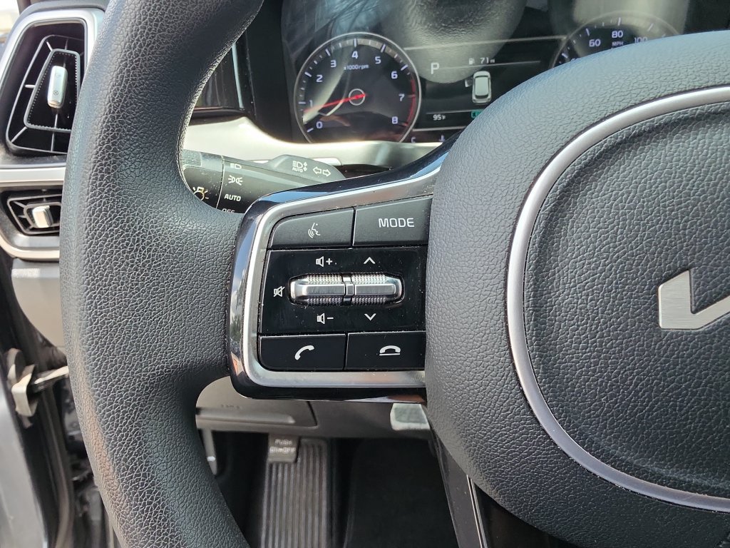 Used 2022 Kia Sorento LX FWD image 20