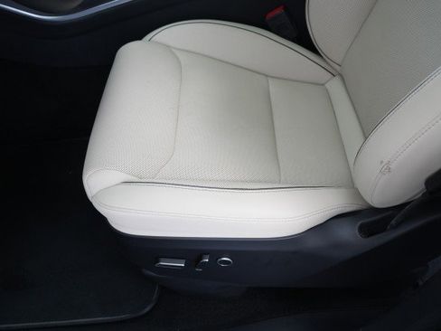 Used 2024 Tesla Model X Plaid image 34