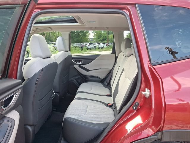 Used 2021 Subaru Forester Premium AWD/4WD image 41
