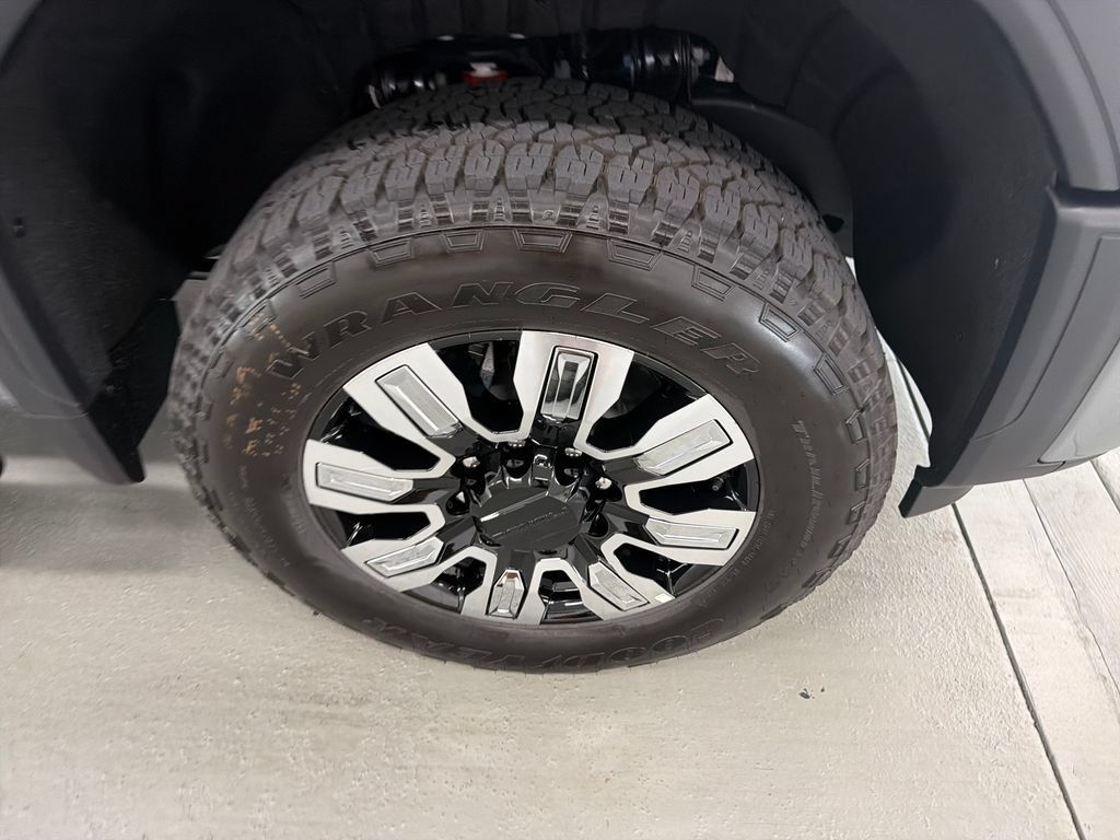 New 2026 GMC Sierra 2500 Denali AWD/4WD image 4