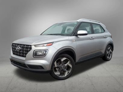 Used 2023 Hyundai Venue SEL w/ Cargo Package