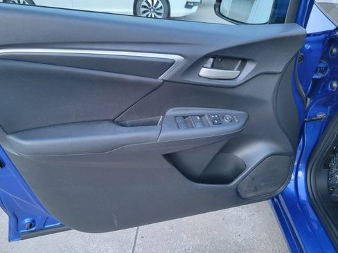 Used 2016 Honda Fit LX image 10