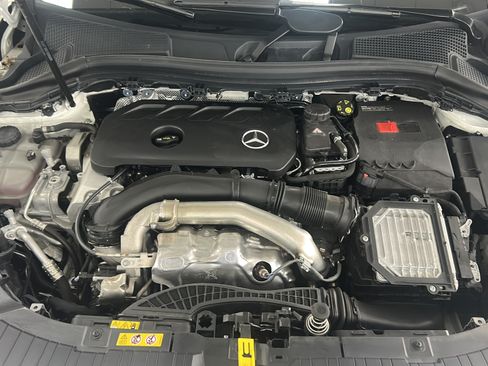 Used 2025 Mercedes-Benz GLA 250 image 33
